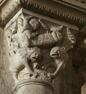 테베의 성 바오로의 장례_photo by Vassil_in the Basilica of Sainte-Marie-Madeleine in Vezelay_France.jpg